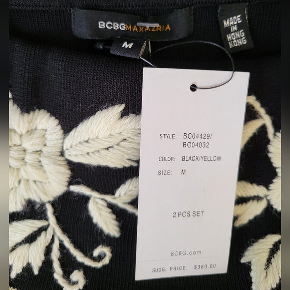 BCBGMAXAZRIA sweater round wide neck embroidered - Picture 4 of 4